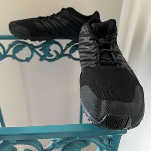 Inov-8 Men F-lite 262 Size 9.5 Men’s Black/Black Shoes